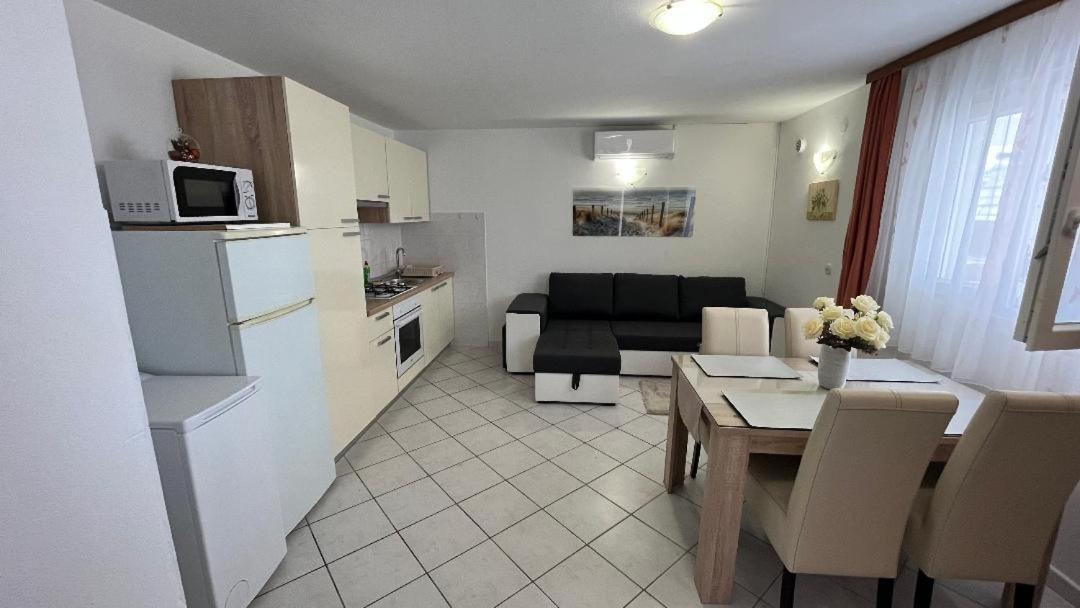 Apartment Ante Ražanj Dış mekan fotoğraf